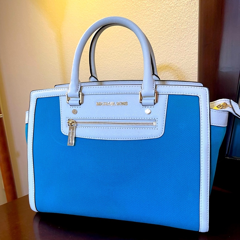Michael Kors Crossbody Purse